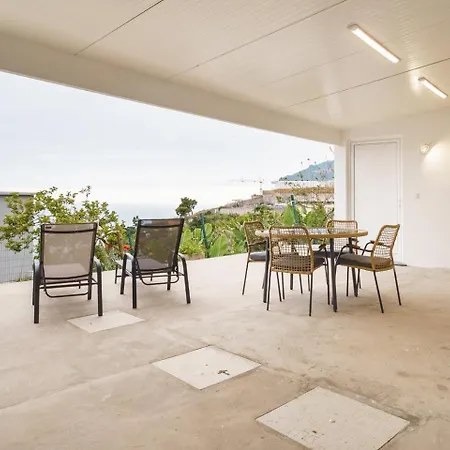 Guest house Guestready - Hideaway With Bbq