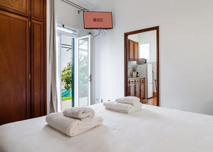 Guestready - Hideaway With Bbq 3*