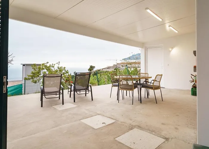 Guest house Guestready - Hideaway With Bbq